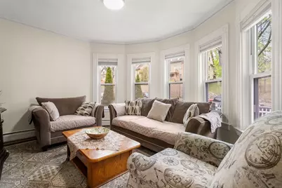 592 Trapelo Rd #1, Belmont, MA 02478 - Photo 2