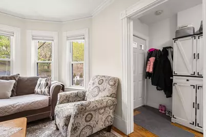 592 Trapelo Rd #1, Belmont, MA 02478 - Photo 4