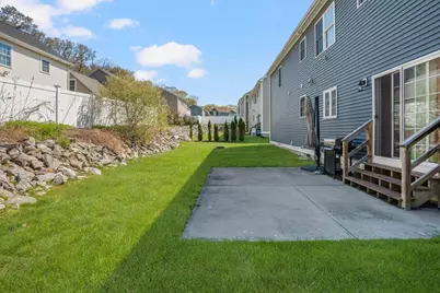 14 Dover Street, Lincoln, RI 02865 - Photo 32