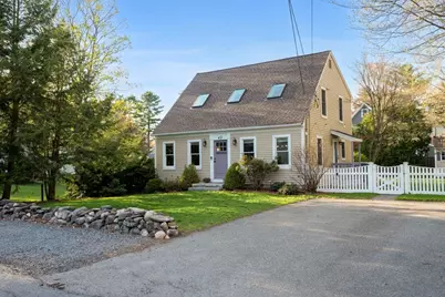 42 Pinewood Ave, Sudbury, MA 01776 - Photo 2