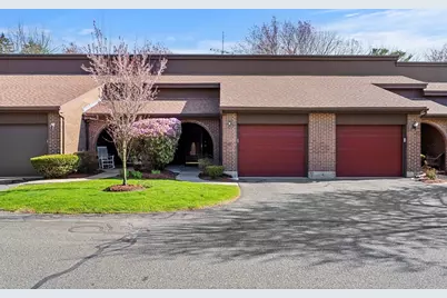 7 Aspen Ln #7, Peabody, MA 01960 - Photo 2