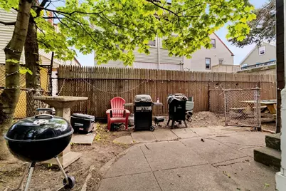295 Beacon St, Somerville, MA 02143 - Photo 16