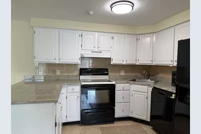 11 Hulbert Rd #13, Worcester, MA 01603 - Photo 8