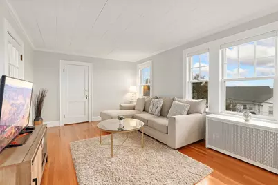 54 Edgecliff Rd #2, Watertown, MA 02472 - Photo 2