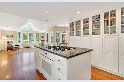 374 Dover Road, Westwood, MA 02090 - Photo 4
