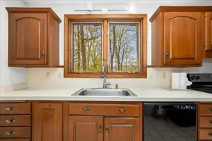 11 Tattan Farm Rd, Worcester, MA 01605 - Photo 8