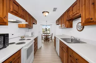 49 Melrose St, Melrose, MA 02176 - Photo 10