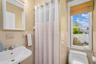 42 Fayette Pl, Taunton, MA 02780 - Photo 14