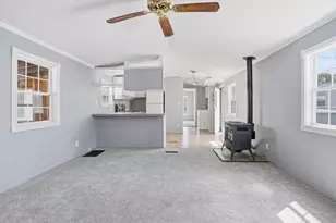 548 Kenyon Ave, Attleboro, MA 02703 - Photo 8