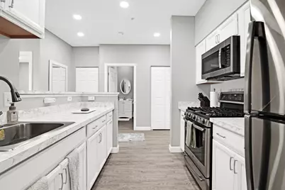 21 Hampshire Rd #312, Methuen, MA 01844 - Photo 4
