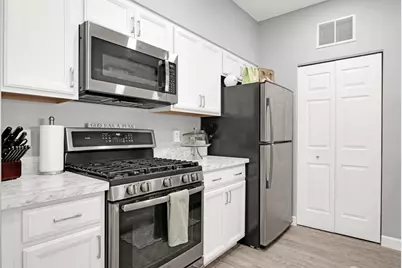 21 Hampshire Rd #312, Methuen, MA 01844 - Photo 2