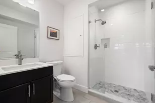 320 Maverick St, Boston, MA 02128 - Photo 6