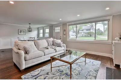 11 Gerry Rd, Lynnfield, MA 01940 - Photo 2