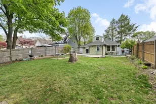 15 Murray Hill Rd, Medford, MA 02155 - Photo 4