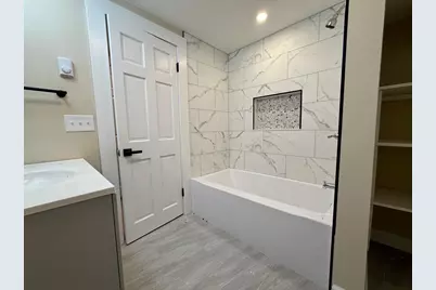 714 Lynnfield St, Lynn, MA 01904 - Photo 12