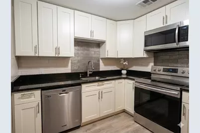 8 Tara Drive #7, Weymouth, MA 02188 - Photo 2