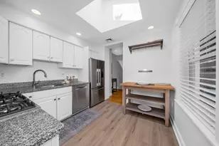 93 Baldwin St, Boston, MA 02129 - Photo 12