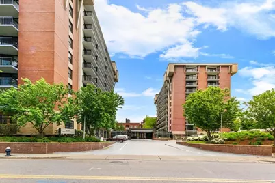 60 Longwood Ave #408, Brookline, MA 02446 - Photo 2
