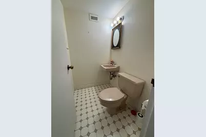 60 Longwood Ave #408, Brookline, MA 02446 - Photo 8