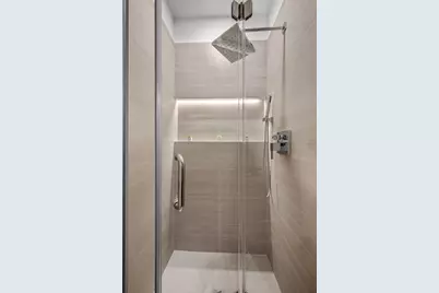 526 Cabot, Beverly, MA 01915 - Photo 22
