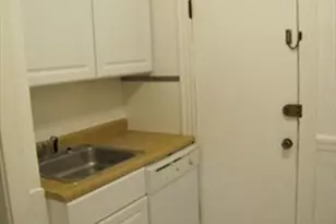 21 Shepard St, Cambridge, MA 02138 - Photo 12