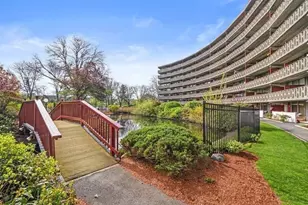 200 Swanton St, Winchester, MA 01890 - Photo 8