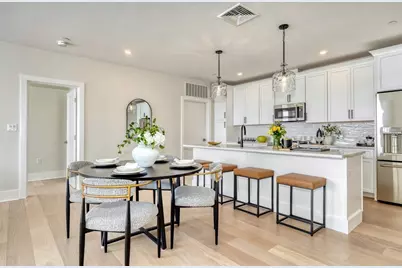 62 Foundry St #409, Wakefield, MA 01880 - Photo 2