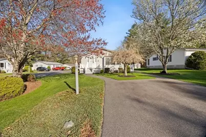 2 Ridgewood Circle, Bridgewater, MA 02324 - Photo 4