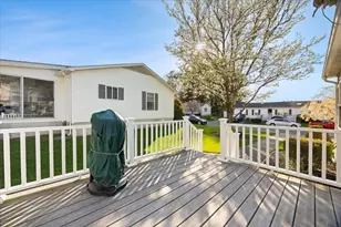 2 Ridgewood Cir, Bridgewater, MA 02324 - Photo 16