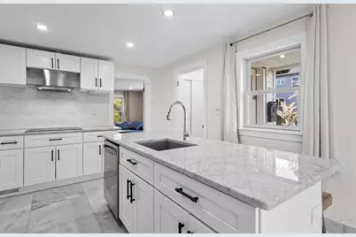 7 Darrow St, Worcester, MA 01606 - Photo 14