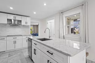 7 Darrow St, Worcester, MA 01606 - Photo 14