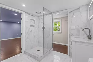7 Darrow St, Worcester, MA 01606 - Photo 28