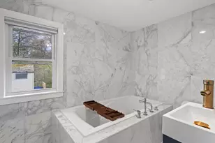 7 Darrow St, Worcester, MA 01606 - Photo 20