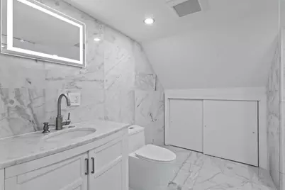 7 Darrow St, Worcester, MA 01606 - Photo 30