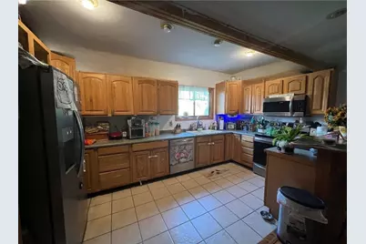 15 Hiram St, Acushnet, MA 02743 - Photo 6