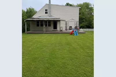 15 Hiram St, Acushnet, MA 02743 - Photo 6