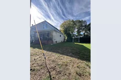 15 Hiram St, Acushnet, MA 02743 - Photo 4