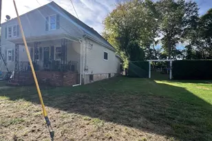 15 Hiram St, Acushnet, MA 02743 - Photo 4