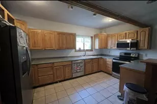 15 Hiram St, Acushnet, MA 02743 - Photo 6