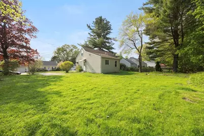 14 Hillside Avenue, South Hadley, MA 01075 - Photo 12