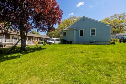 582 Broadway St, Chicopee, MA 01020 - Photo 30