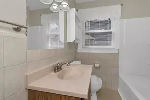 582 Broadway St, Chicopee, MA 01020 - Photo 16