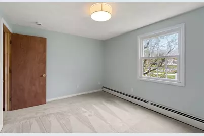 103 Wenham St, Danvers, MA 01923 - Photo 24