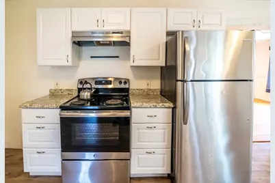 33 Kingsley St, Southbridge, MA 01550 - Photo 10