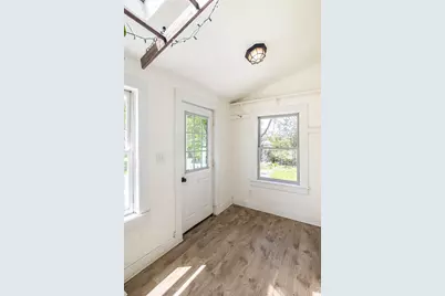 33 Kingsley St, Southbridge, MA 01550 - Photo 4