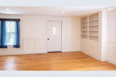 33 Kingsley St, Southbridge, MA 01550 - Photo 18
