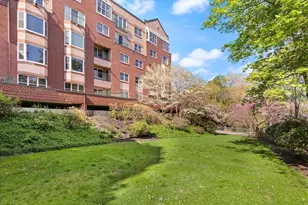 1 Watermill Pl, Arlington, MA 02476 - Photo 18