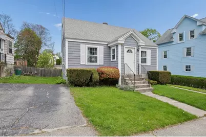 24 Falmouth St, Worcester, MA 01607 - Photo 2