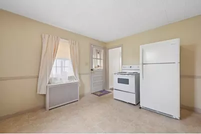 24 Falmouth St, Worcester, MA 01607 - Photo 12