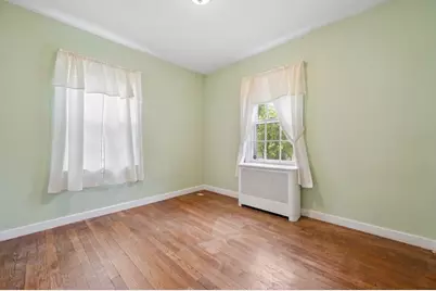 24 Falmouth St, Worcester, MA 01607 - Photo 16